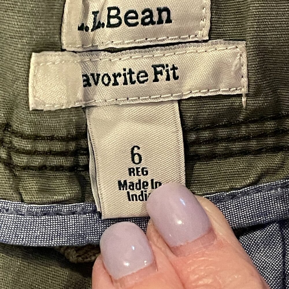 L.L. Bean Women's Stretch Canvas Cargo Pants - Picture 4 of 6